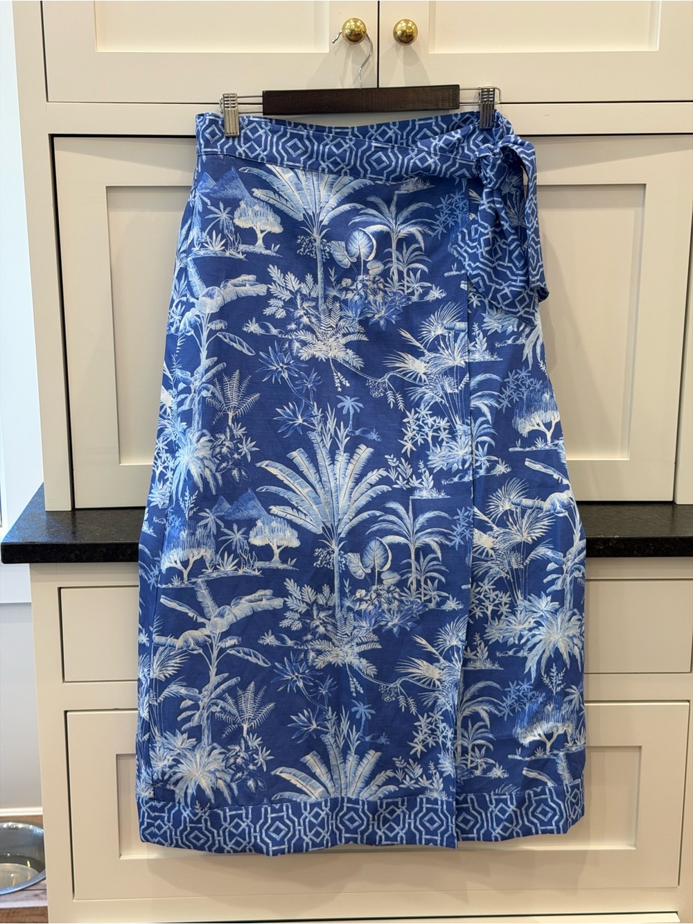 J. McLaughlin Blue and White Tropical Wrap Sarong
